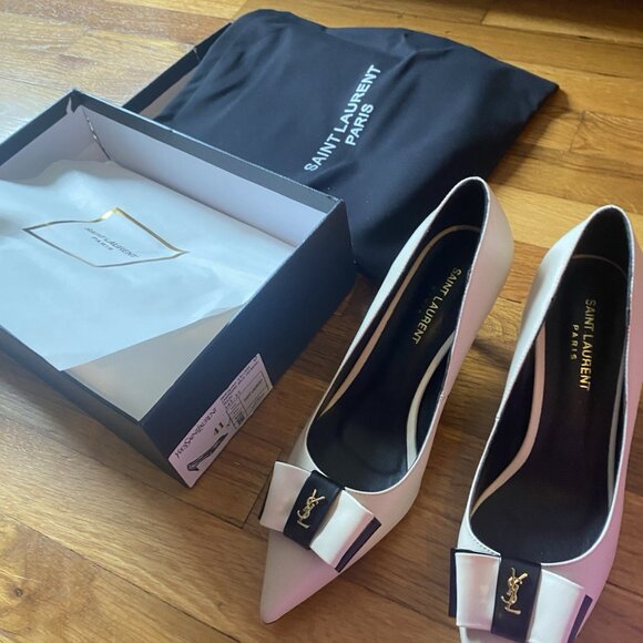 Saint Laurent Pierrot Monogram Bow Pointed Toe Pump - Picture 8 of 11